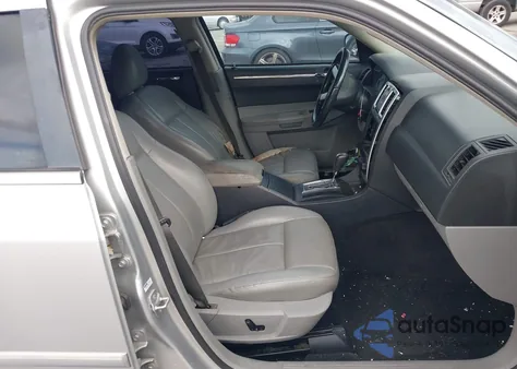 2007 Chrysler 300 Touring из США, поврежденный, VIN 2C3KA53G97H835715